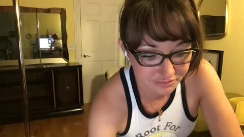 Cach Nelson online show from November 20, 10:25 am