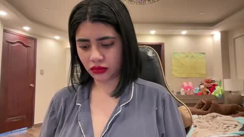 Snapshot of therealcamilabaddie chatting on September 25, 11:39 am therealcamilabaddie online show from September 25, 11:39 am