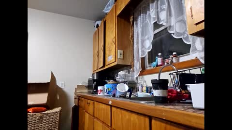 therizzler_1_of_1 online show from December 20, 12:38 pm