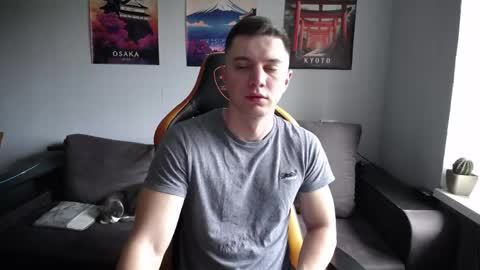 Nick   online show from April 21, 7:04 am