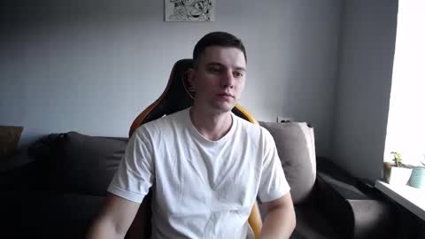 Nick   online show from October 26, 8:15 am