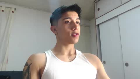 thesaint_xxx online show from March 6, 10:20 pm