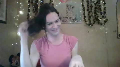 sillymillie0 online show from June 10, 9:35 pm