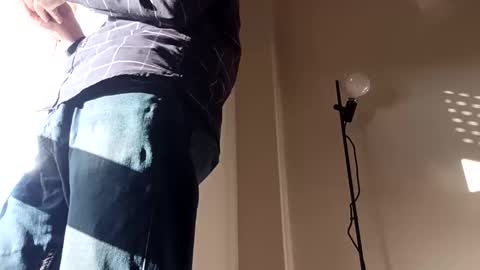 thesixpack_ online show from March 7, 4:40 pm