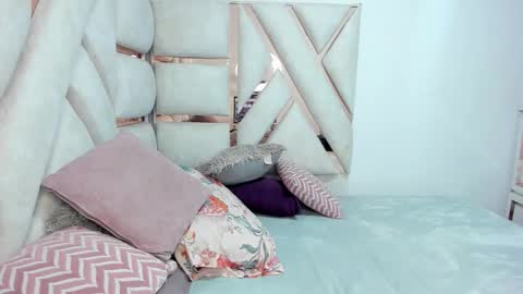 Camila online show from September 16, 1:18 am