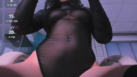 Liz online show from April 22, 9:11 pm