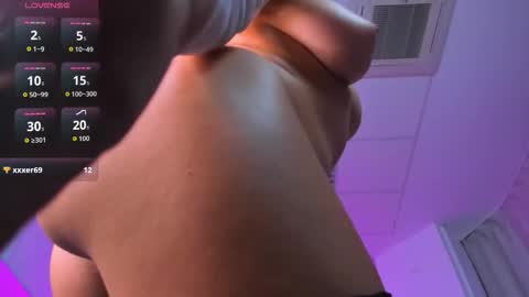 Liz online show from November 29, 6:26 pm