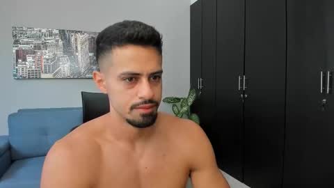 thiago_driussi online show from October 29, 12:07 pm