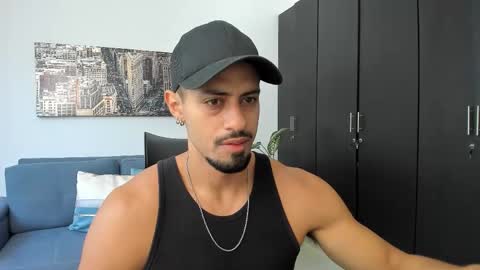 thiago_driussi online show from December 4, 1:00 pm