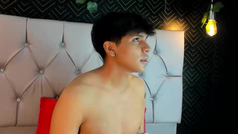 thiago online show from October 6, 11:39 am