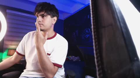 Thiago online show from March 31, 3:29 am