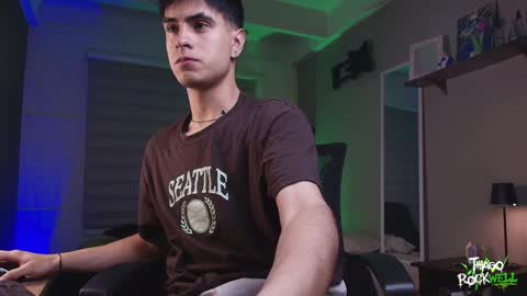 Thiago online show from February 8, 3:08 am