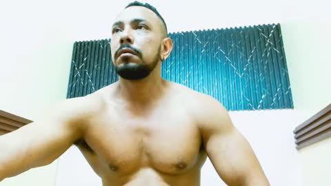 Thiago Summers online show from April 13, 2:32 pm