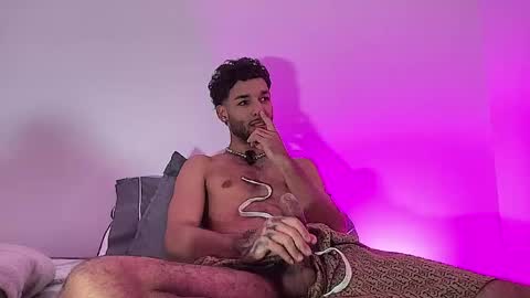 ThiagoFerreti online show from June 4, 12:27 am
