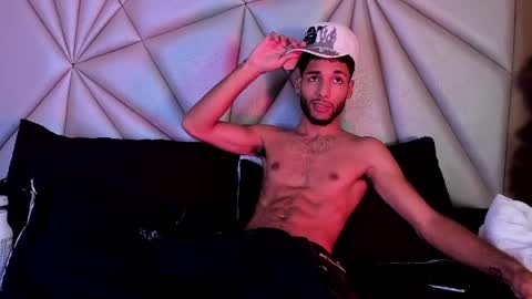 ThiagoFerreti online show from April 9, 3:32 am