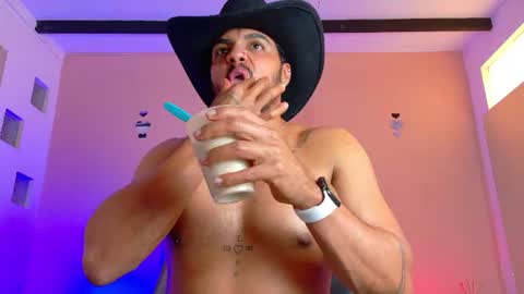 Thiago online show from July 28, 8:52 pm
