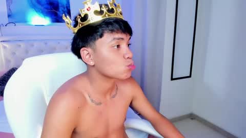 Thiago online show from May 13, 12:53 am