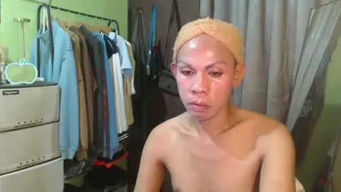 Snapshot of thick_bigcock13 chatting on October 23, 6:26 am gil online show from October 23, 6:26 am