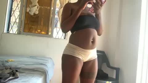 Snapshot of thick_jojo chatting on February 1, 11:53 am Call me Taliee online show from February 1, 11:53 am