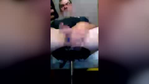 thickwhiteboydick online show from August 2, 12:29 pm