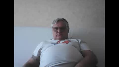 Thierrysymp online show from September 28, 9:18 am