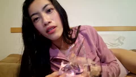 thifa2x online show from February 25, 9:51 pm