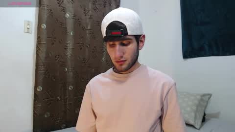 Thiiago online show from December 15, 9:00 pm