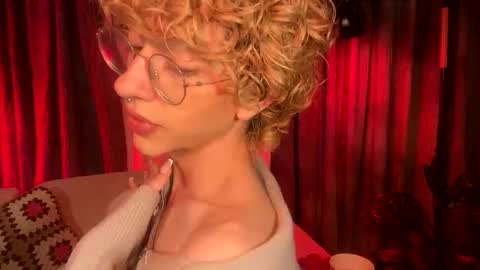 Damiano online show from May 15, 9:00 pm