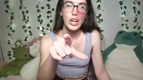 thistlefernsby online show from May 24, 11:22 pm