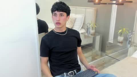 Thom online show from May 22, 12:56 pm