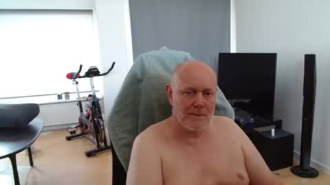 thomas806035 online show from June 29, 12:16 pm