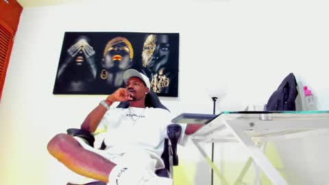 Thomas online show from February 23, 3:40 pm