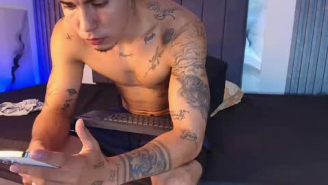 thomass_conor online show from June 3, 2:33 pm