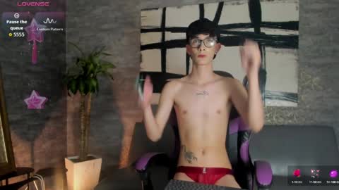 THOMASS online show from April 5, 12:02 pm