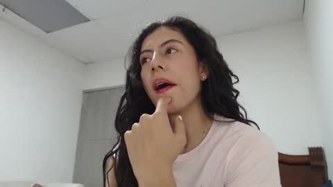 thonyy online show from November 4, 11:06 pm