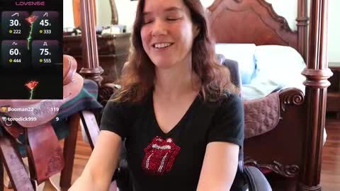 Snapshot of thornbury_rose chatting on February 13, 5:33 pm ThornburyRose online show from February 13, 5:33 pm