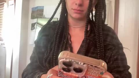 throatyygoat online show from April 12, 4:11 pm