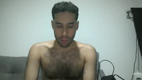 Snapshot of throwawayyourgun chatting on February 8, 3:08 am Luka online show from February 8, 3:08 am