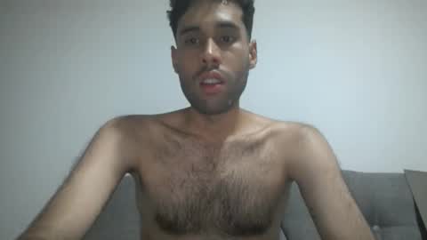 Snapshot of throwawayyourgun chatting on September 29, 6:51 pm Luka online show from September 29, 6:51 pm