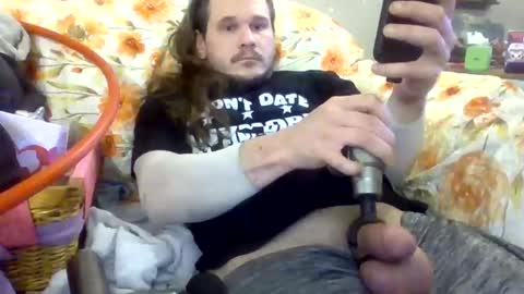 thunder8u42 online show from April 25, 2:36 pm