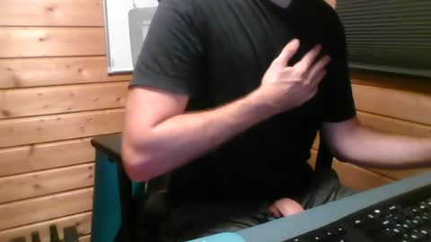 toobigcockforonegirl online show from July 1, 9:45 pm