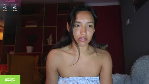 tia_j online show from April 23, 6:20 pm