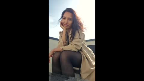 tia_j online show from March 18, 11:27 am