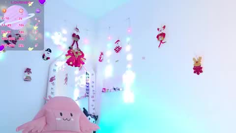 Tiana Le online show from November 25, 11:47 pm