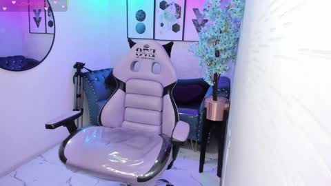 Tiara  online show from June 5, 6:52 am