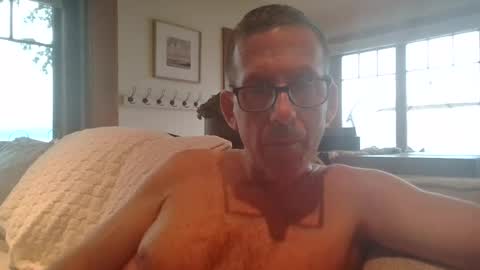 JustMe online show from August 8, 10:58 am