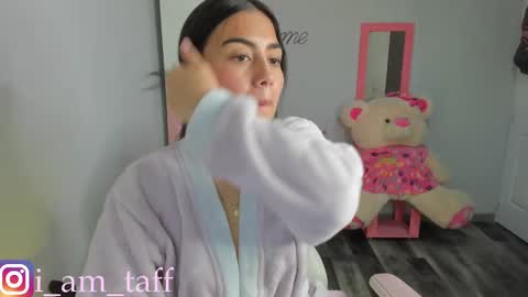 hey am julietha online show from February 9, 7:05 am