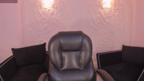 Tiffanny Sins online show from December 17, 3:46 am