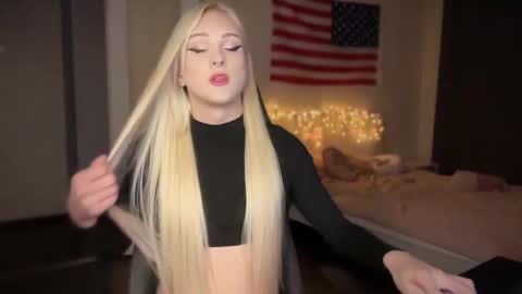 Amira online show from January 12, 11:06 am