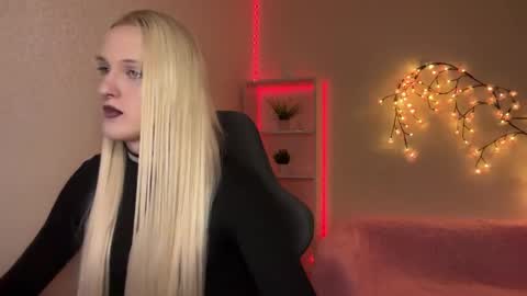 Amira online show from November 19, 10:25 am